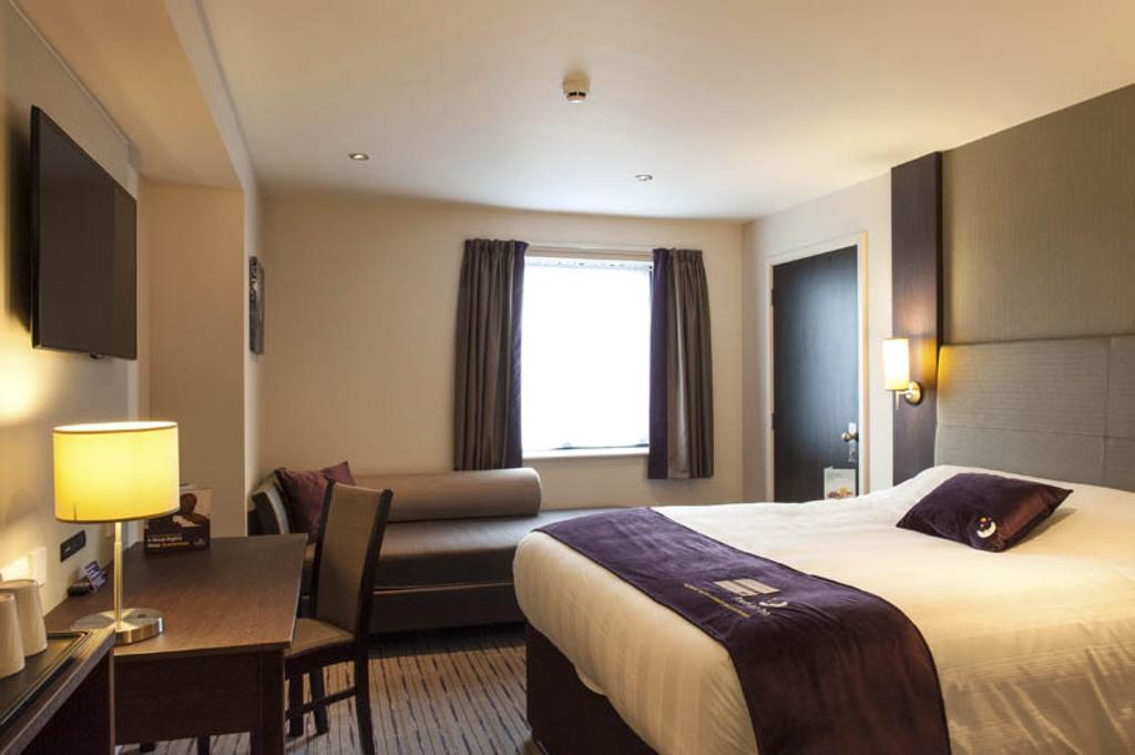 Premier Inn Barrow In Furness Kültér fotó