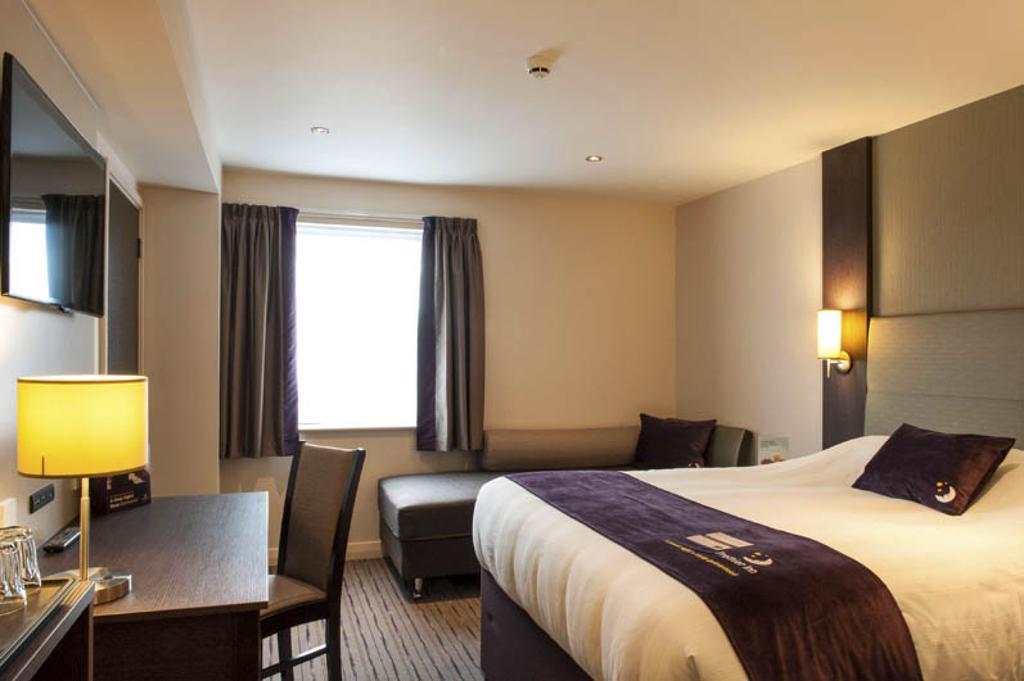 Premier Inn Barrow In Furness Kültér fotó
