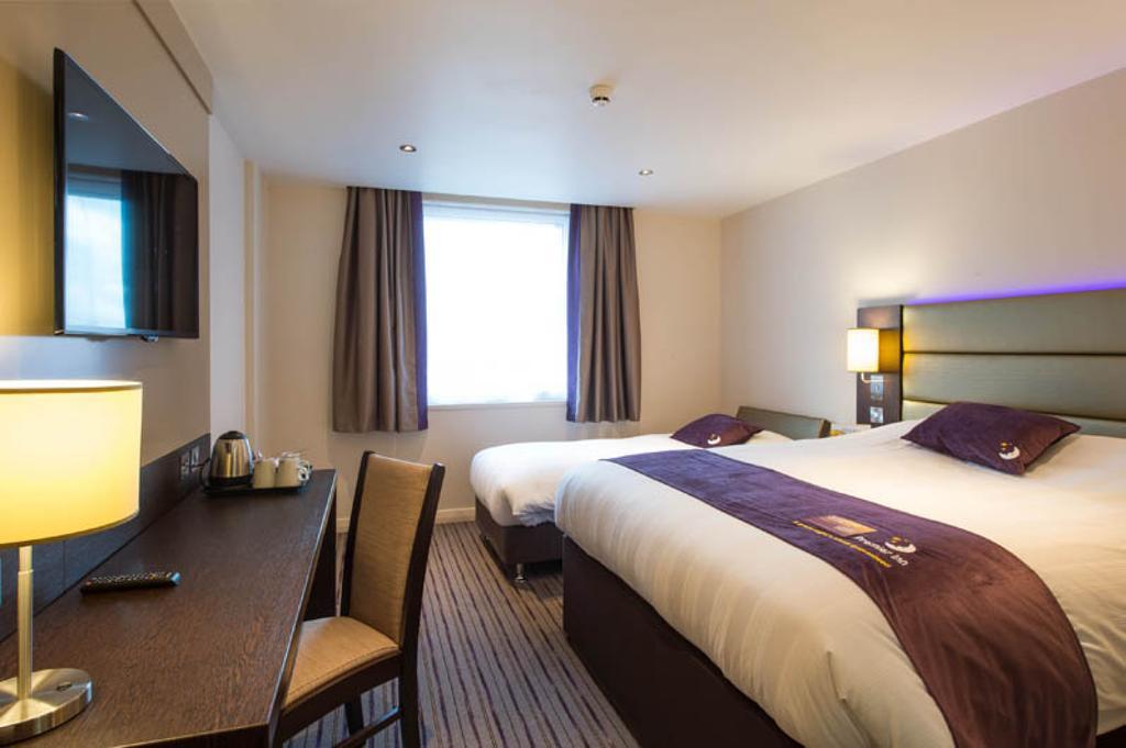 Premier Inn Barrow In Furness Kültér fotó