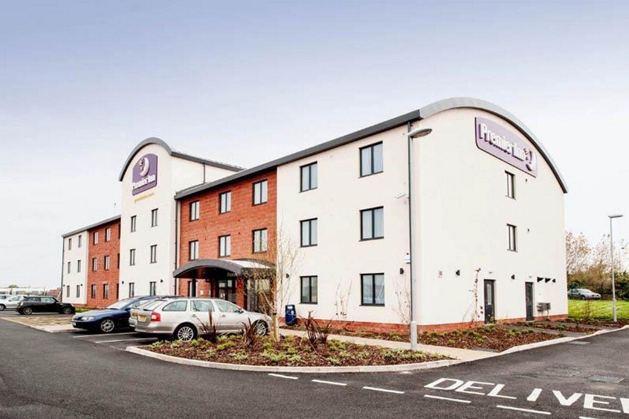 Premier Inn Barrow In Furness Kültér fotó